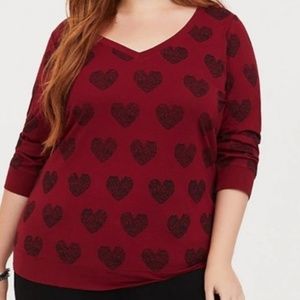 TORRID Hearts Top black and red size 5 5x